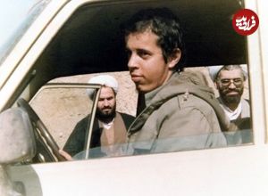 عکس؛ سفر در زمان؛ «شهید حسن باقری» و همرزمان در حال ناهار خوردن در جبهه؛ دهه 60