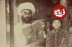 عکس| سفر زمان؛ تصویری از یک «مکتب‌خانه» در تهران در دوران ناصرالدین شاه