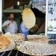 عکس| سفر به تهران قدیم؛ تصویری از یک «نانوایی تافتونی» در تهران؛ سال 1346