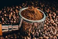 از میز صبحانه تا دیوار ساختمان؛ قهوه چگونه عایق حرارتی شد؟
