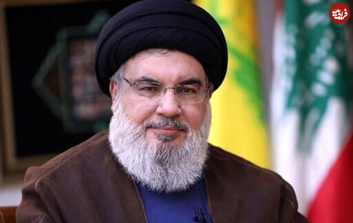 عکس؛ سفر به تاریخ؛ چهرۀ «سید حسن نصرالله» در 20 سالگی در کنار مادرش