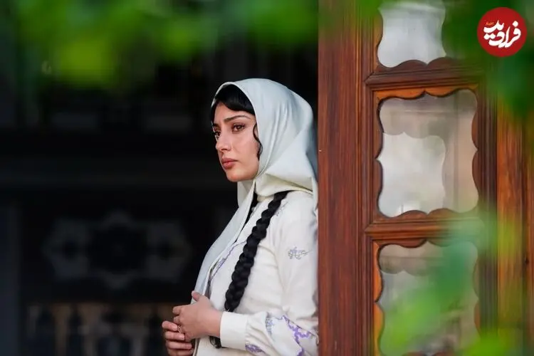 عکس| چهره روز؛ «ترلان پروانه و نرگس آبیار» در پشت صحنه سریال بامدادا خمار