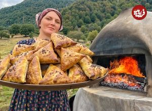 ببینید؛ غذای روستایی در آذربایجان؛ پخت دلمه بادمجان و سمبوسه تنوری