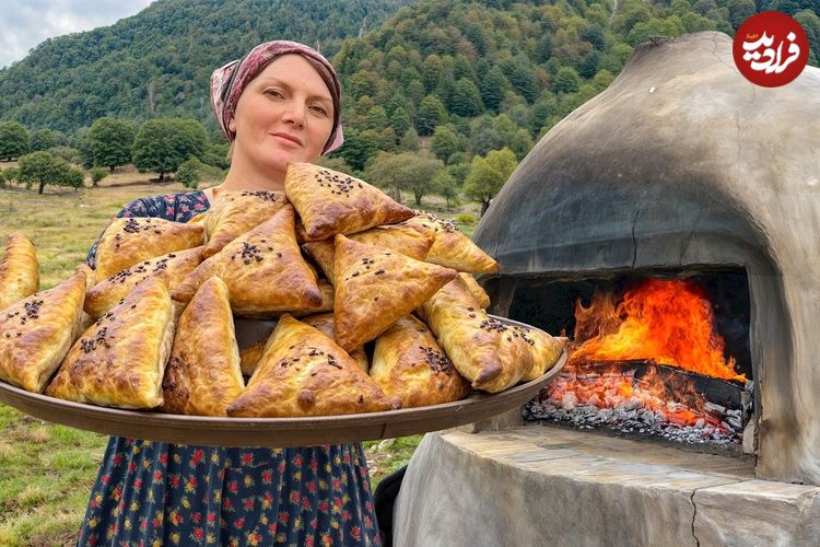 ببینید؛ غذای روستایی در آذربایجان؛ پخت دلمه بادمجان و سمبوسه تنوری