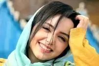 عکس| سفر زمان؛ تیپ و چهرۀ باورنکردنی «نازنین بیاتی» در نمایش «خروس لاری»؛ سال 97