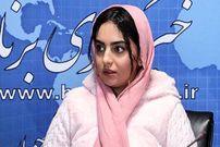 عکس| سفر زمان؛ چهرۀ «مرضیه» (بچه مهندس) در کنار «گلچهره سجادیه» در پشت‌صحنه سریال «آنام»