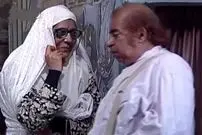 عکس| سفر زمان؛ «محمود بهرامی» در پشت صحنه سریال خانواده حمزه علی خان؛ سال 72