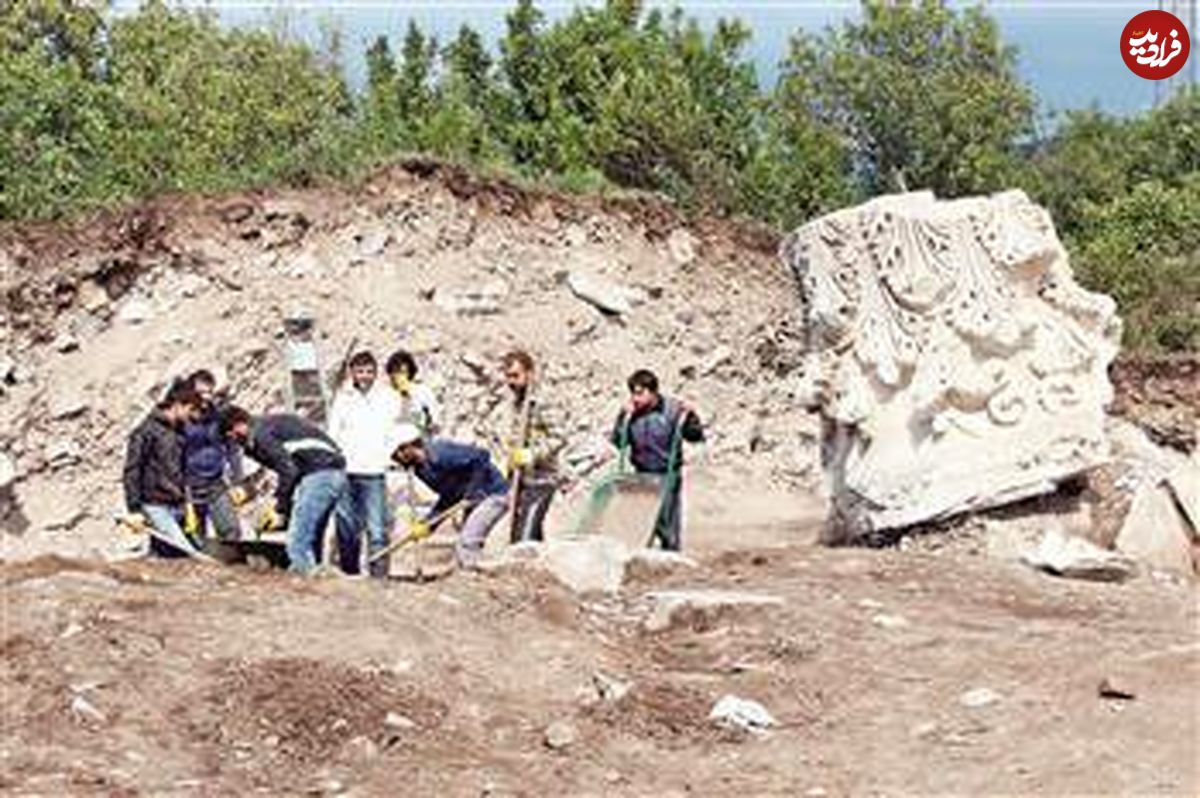 کشف بزرگترین سرستون جهان در ترکیه