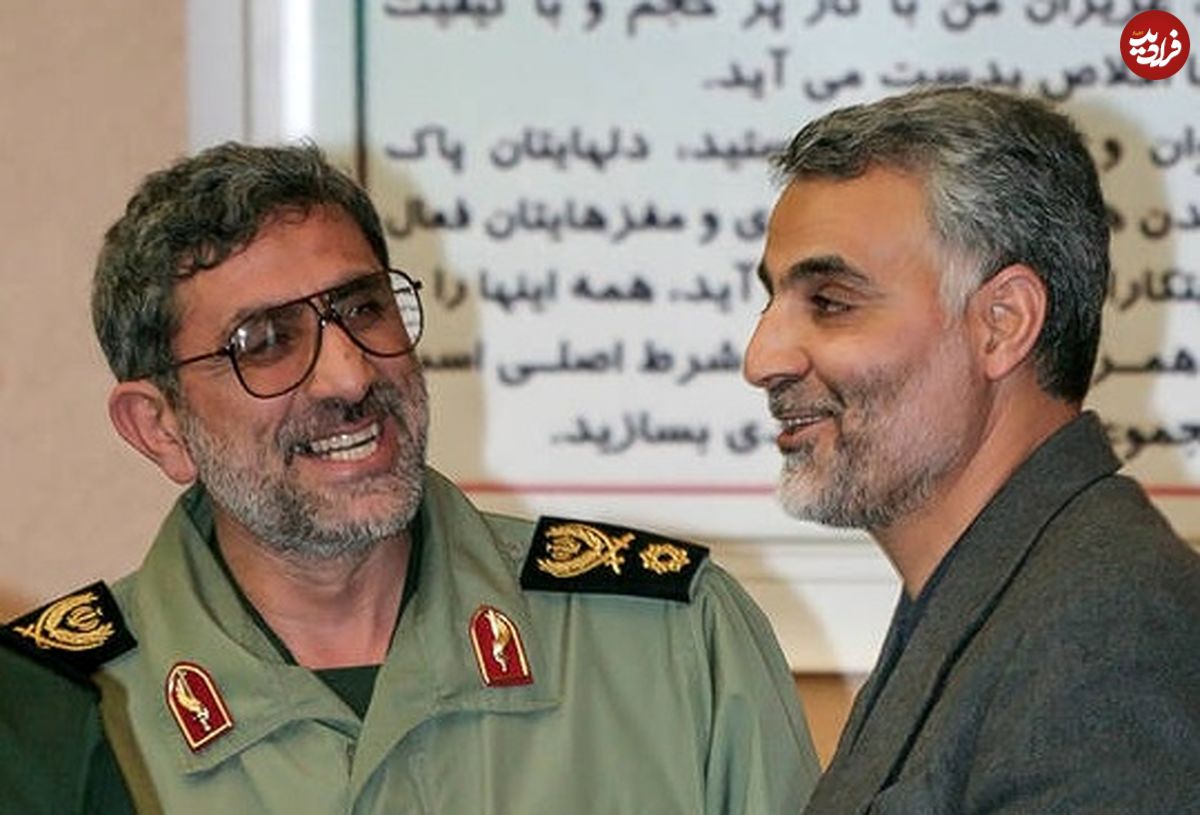 عکس؛ سفر به تاریخ؛ بوسۀ «سردار قاآنی» بر پیشانی «پسر سردار سلیمانی»؛ سال 1403