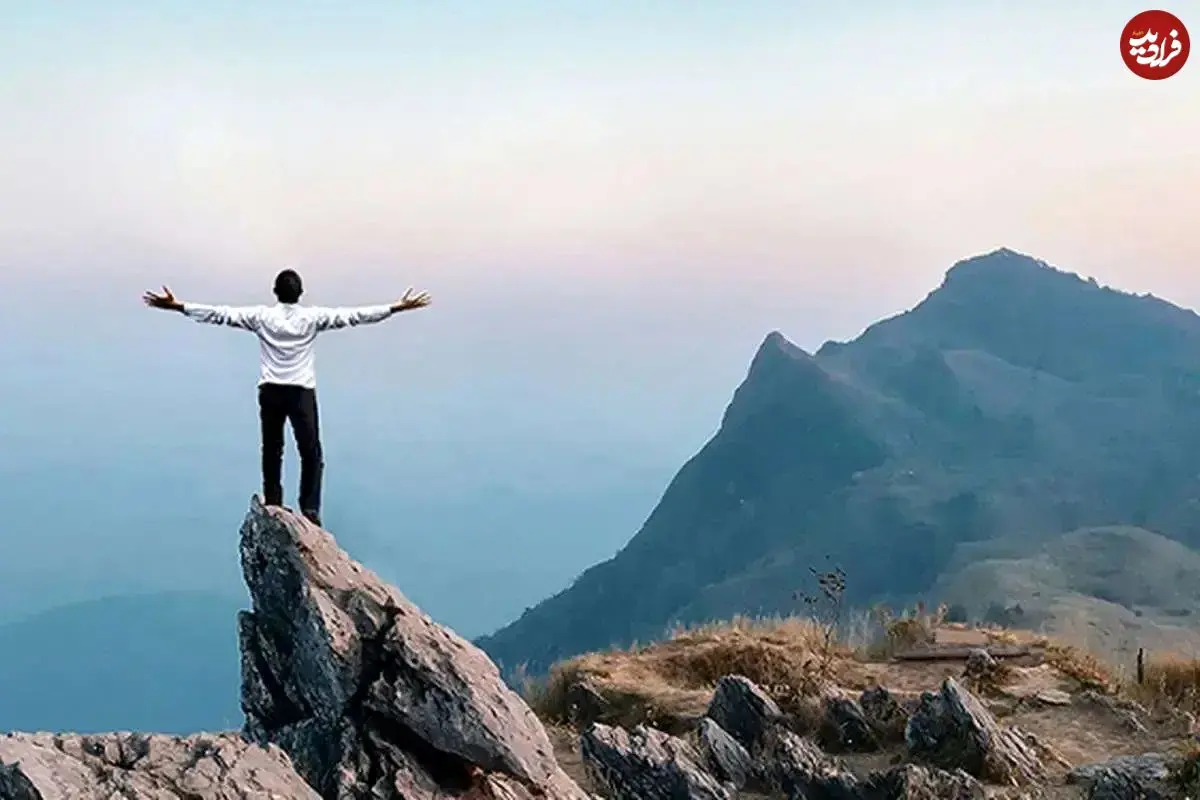 هیچ چیز ارزش جنگیدن نداشت؟