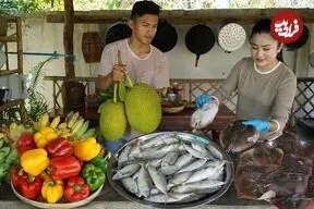 ببینید| غذای روستایی در کامبوج؛ پخت یک غذای محلی با سفره ماهی و ماهی باکرل