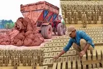 ببینید| مراحل تولید انبوه آجر به روش سنتی در کارگاه آجرپزی در پاکستان