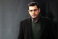 عکس؛ سفر در زمان؛ «جواد» سریال بچه مهندس 4 در کنار جمشید هاشم پور؛ سال 1400