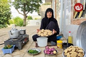 ببینید؛ غذای روستایی در ایران؛ پخت ترخینه توسط مادربزرگ روستایی ایلامی