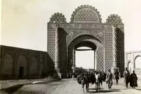 عکس| سفر زمان؛ تخریب دروازۀ یوسف‌آباد در سال 1312
