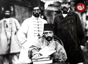 عکس| سفر در زمان؛ «ناصرالدین شاه» در کنار نوه اش «سید جواد امامی»