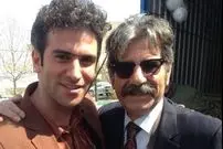 عکس| سفر زمان؛ «عزت‌الله مهرآوران» در کنار «خسرو شکیبایی»؛ دهۀ 70