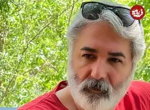 عکس| سفر به گذشته؛ «مهدی صبایی» در اتاق گریم سریال سوجان؛ سال 1402