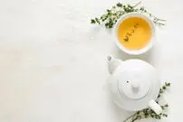 فهرستی از دمنوش‌های عالی برای داشتن پوستی سالم و روشن