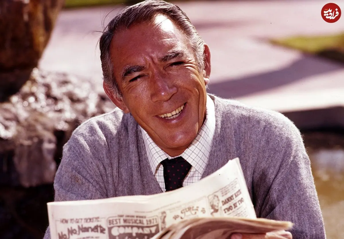 عکس| سفر در زمان؛ «آنتونی کوئین» با گریم سنگین در صحنه ای از فیلم گوژپشت نوتردام؛ سال 1334