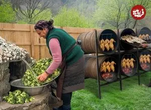 ببینید| غذای روستایی در آذربایجان؛ دودی کردن مرغ در بشکه و پخت خوراک مرغ و کلم بروکلی