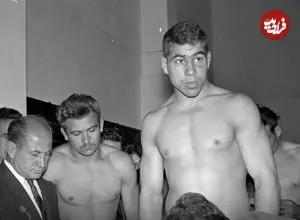 عکس| سفر در زمان؛ «غلامرضا تختی» در 24 سالگی و در کربلا؛ سال 1333