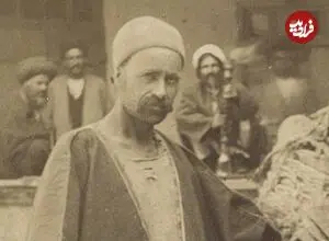 عکس| سفر زمان؛ تصویری از یک «آب‌فروش دوره‌گرد» در تهران در دوران قاجار