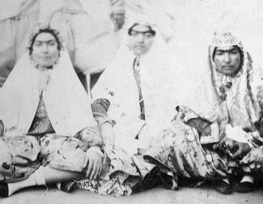 مشهورترین زنان حرمسرای ناصرالدین شاه در یک قاب