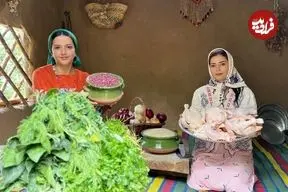 ببینید| غذای روستایی در ایران؛ پخت قرمه سبزی با گوشت مرغ در روستایی کوهستانی