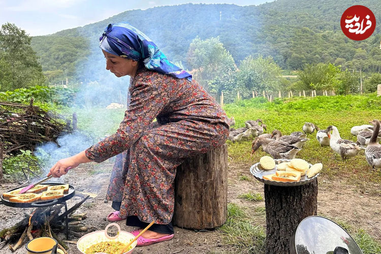 (ویدئو) غذای روستایی در مازندران؛ پخت غذای جدید با گوشت، سوسیس و پیاز