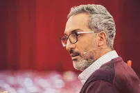 ( ویدیو) شوکه شدن امیرمهدی ژوله از صدای زیبای یک تکواندوکار