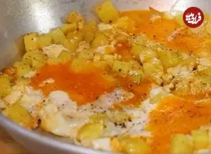 ببینید| طرز تهیه یک مدل سیب زمینی تخم مرغ متفاوت و سریع