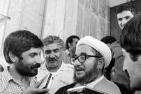 عکس؛ سفر در زمان؛ «محمدصادق خلخالی در کنار هاشمی رفسنجانی»؛ دهه 60