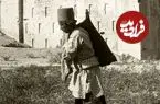 عکس| سفر زمان؛ مسافران عهد قاجار در کنار «کعبه زرتشت»
