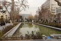 عکس| سفر به ایران قدیم؛ منظرۀ خاکی «میدان ارگ تهران» در دوران ناصرالدین شاه