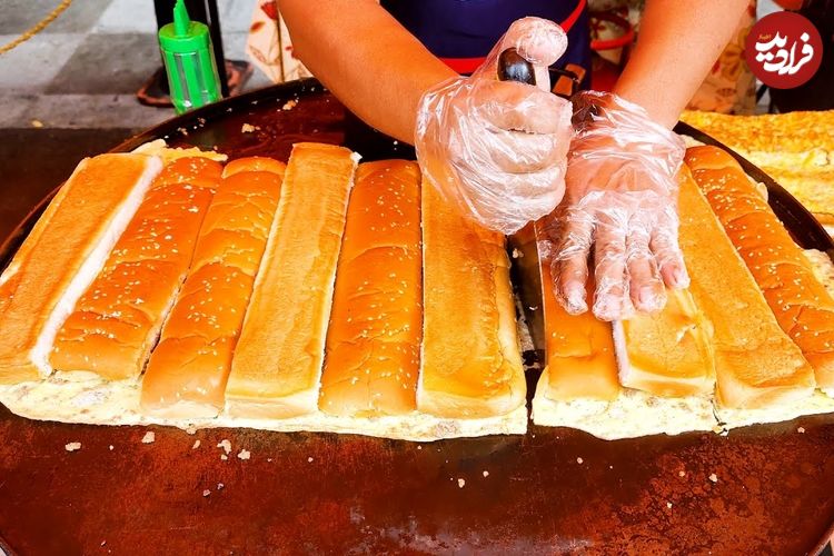 ببینید؛ غذای خیابانی در مالزی؛ ساندویچ مرغ و صدف و مرغ کبابی در کوالالامپور 