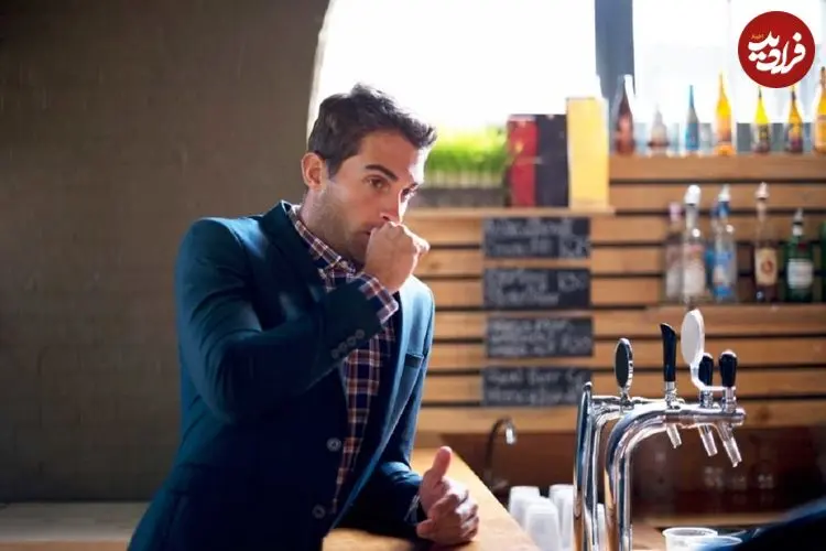 ۸ پیام هشداری که سکسکه کردن در مورد وضعیت سلامتی شما دارد