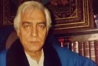 عکس| سفر زمان؛ «فردین» در نوجوانی و با دوبنده در کنار هم تیمی هایش؛ دهه 20