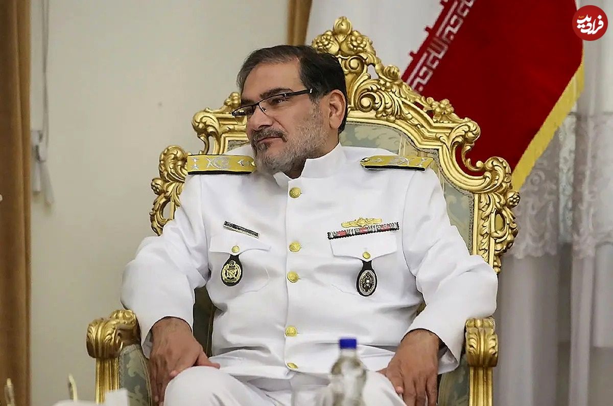 عکس؛ سفر در زمان؛ «علی شمخانی در کنار هاشمی رفسنجانی»؛ دهه 70