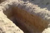 (عکس) شکل و شمایل خاص یک سنگ قبر جلب‌توجه کرد