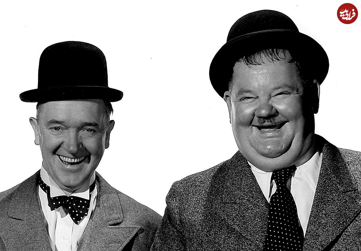 عکس| سفر در زمان؛ «لورل و هاردی» در صحنه‌ای از «نمایش هالیوود ۱۹۲۹»؛ سال 1307