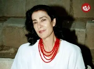 عکس| سفر در زمان؛ «ایرنه پاپاس 51 ساله» در کنسرت «باکچه» در نیویورک؛ سال 1359