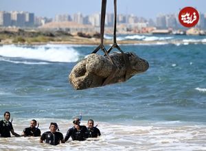 باستان‌شناسان مجسمۀ ۲ هزارساله مربوط به مصر باستان را از اعماق دریا بیرون کشیدند