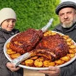 ببینید| غذای روستایی در آذربایجان؛ پخت استیک سوخاری و سیب زمینی سرخ کرده