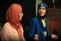 عکس| سفر در زمان؛ «نیکا و ارسطو» در پشت صحنه سریال پایتخت 7؛ سال 1403