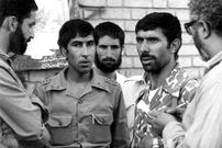 عکس؛ سفر در زمان؛ «محسن رضایی و صیاد شیرازی» در یک نشست؛ دهه 60