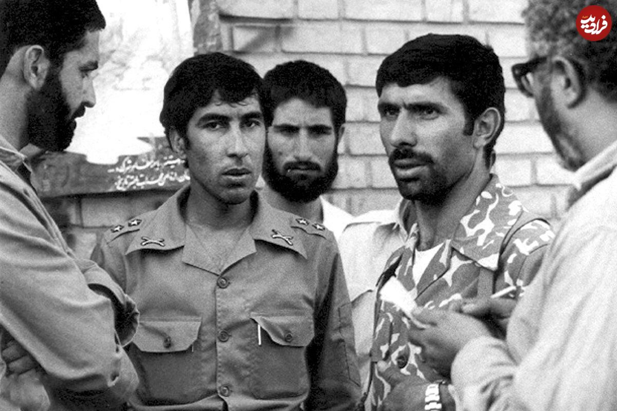 عکس؛ سفر در زمان؛ «محسن رضایی و صیاد شیرازی» در یک نشست؛ دهه 60