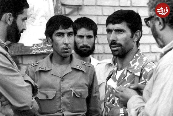 عکس؛ سفر در زمان؛ «محسن رضایی و صیاد شیرازی» در یک نشست؛ دهه 60