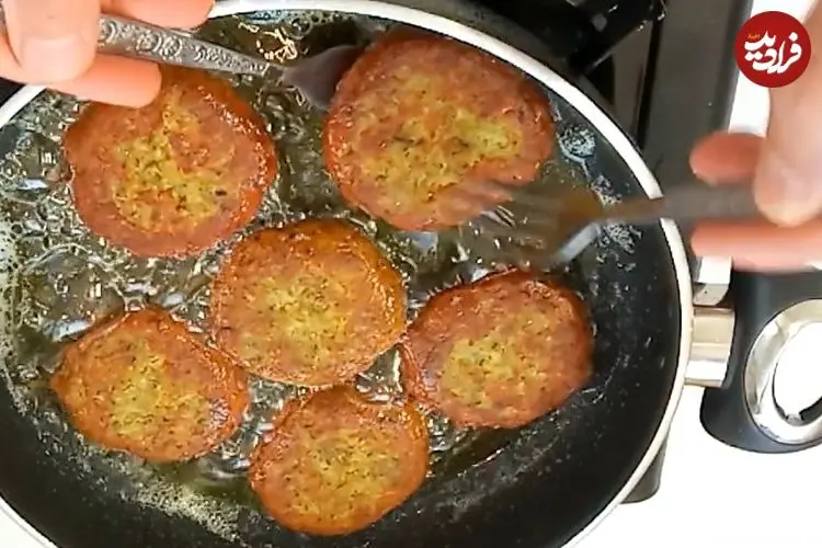 ببینید| طرز تهیه کوکوی عدس و سیب زمینی