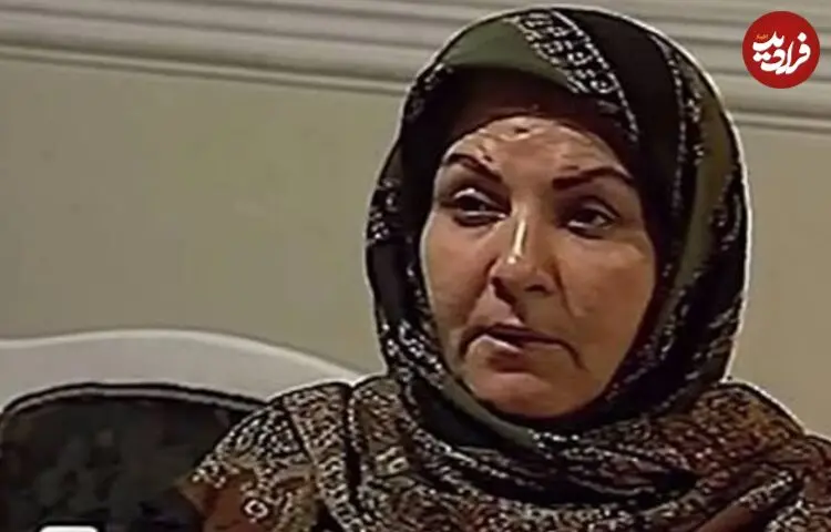عکس| چهره روز؛ عیادت سینا مهرداد از مینا جعفرزاده؛ نمایی از خانه خانم بازیگر